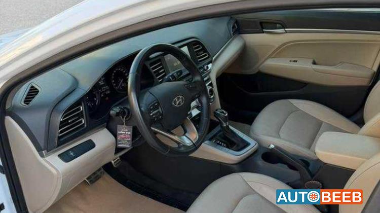 Hyundai Elantra 2020