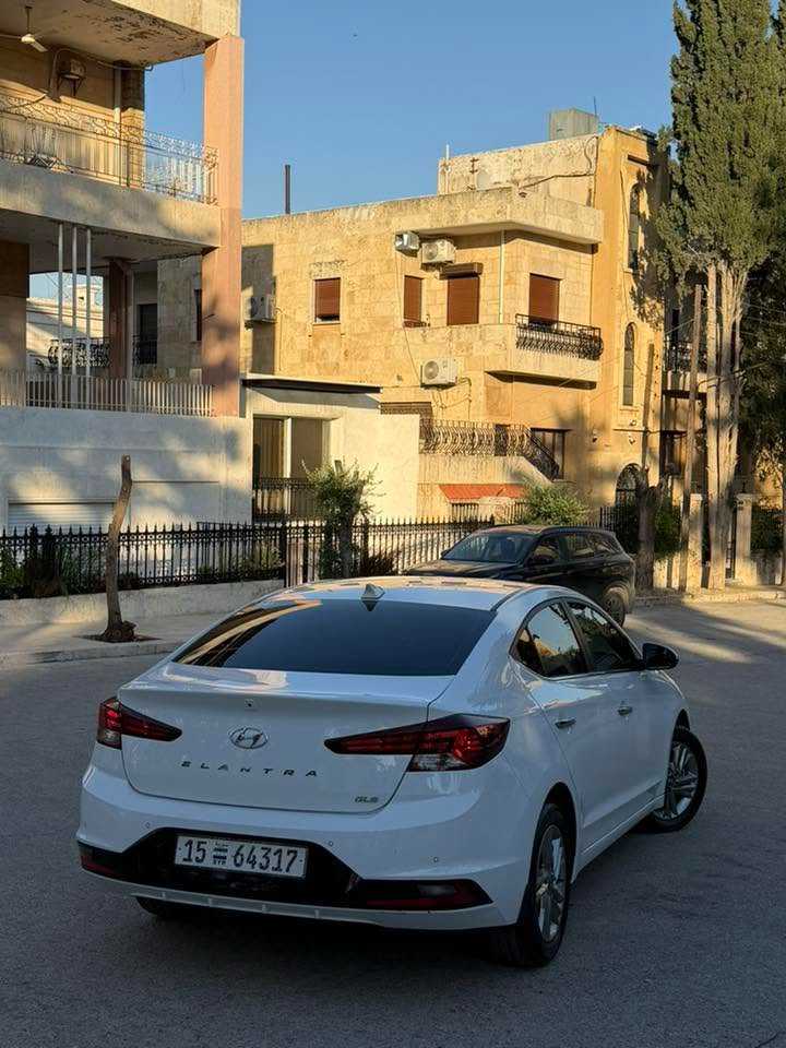 Hyundai Elantra 2020