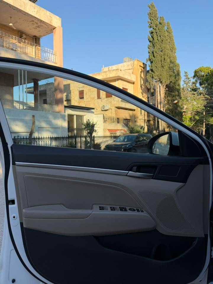 Hyundai Elantra 2020