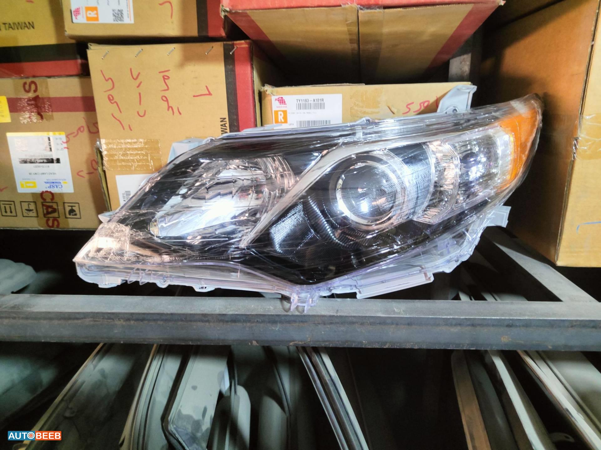 Lights Front light Toyota Camry