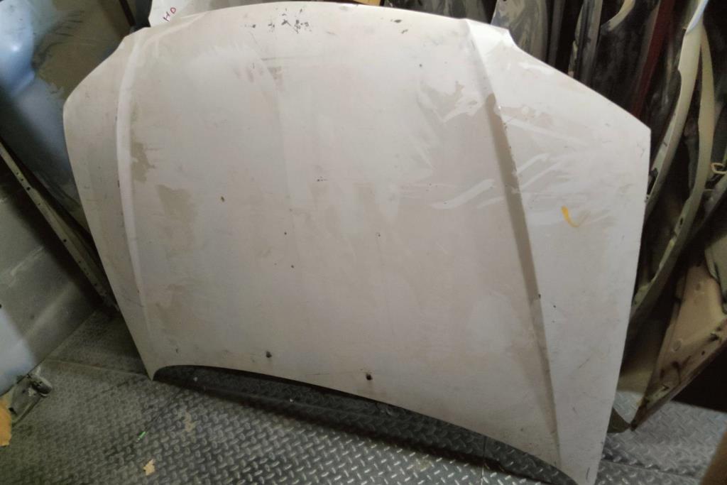 Body  Hood Mazda 3