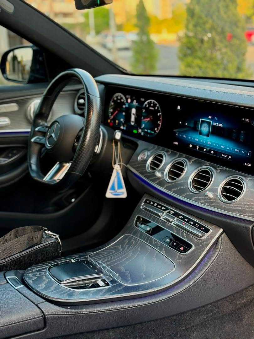 Mercedes Benz E350 2022