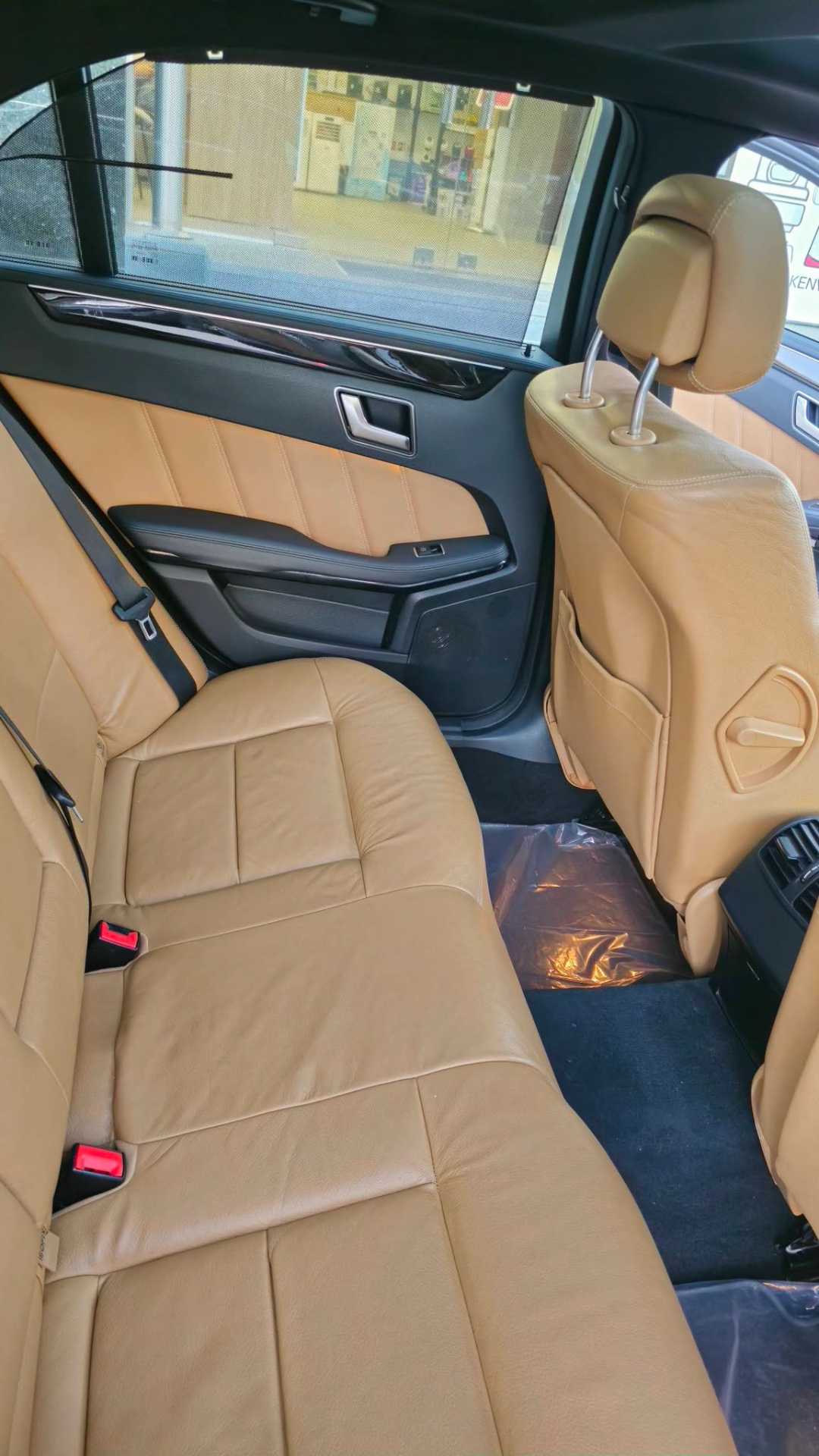 مرسيدس بنز E300 2012