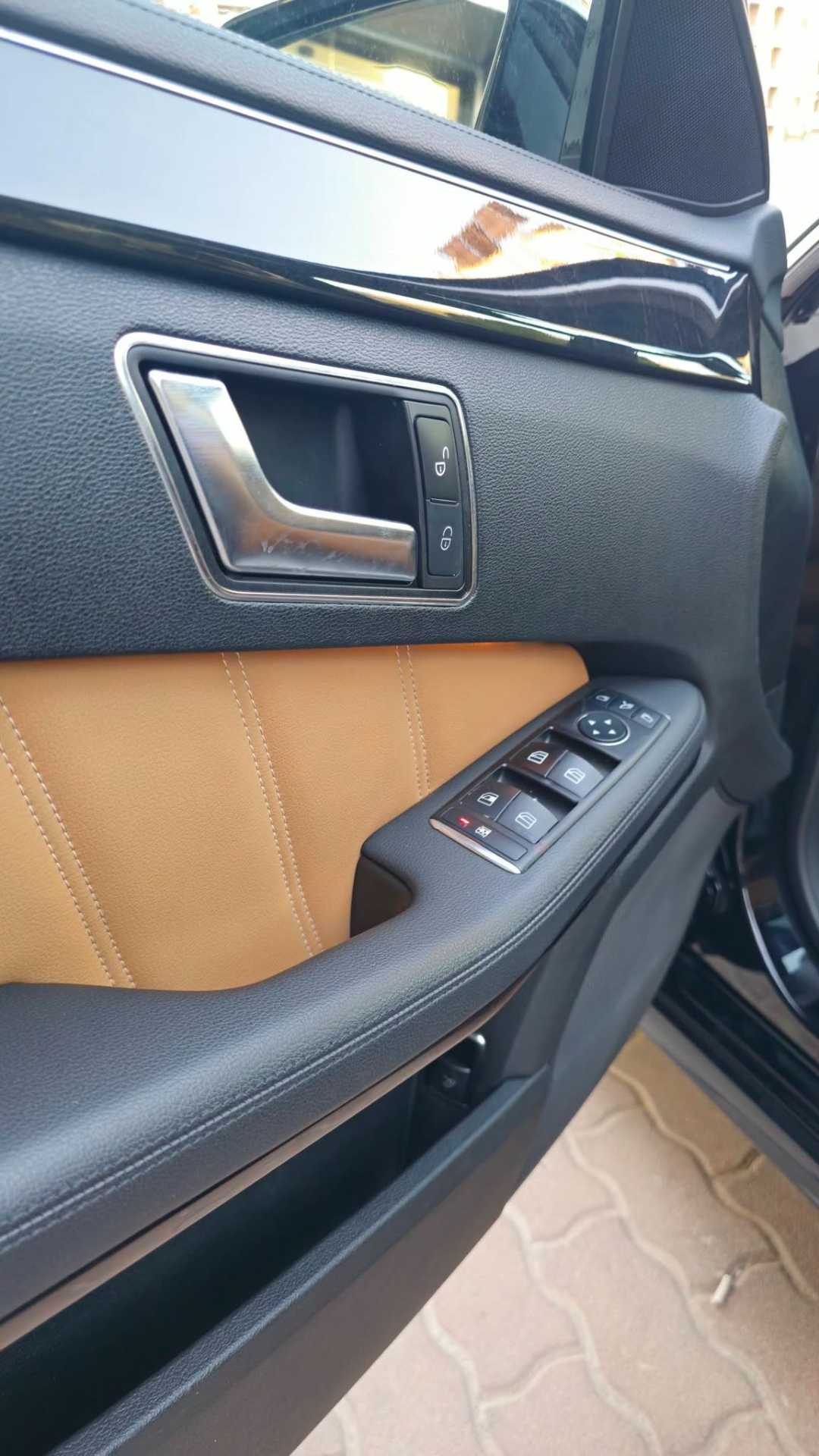 مرسيدس بنز E300 2012