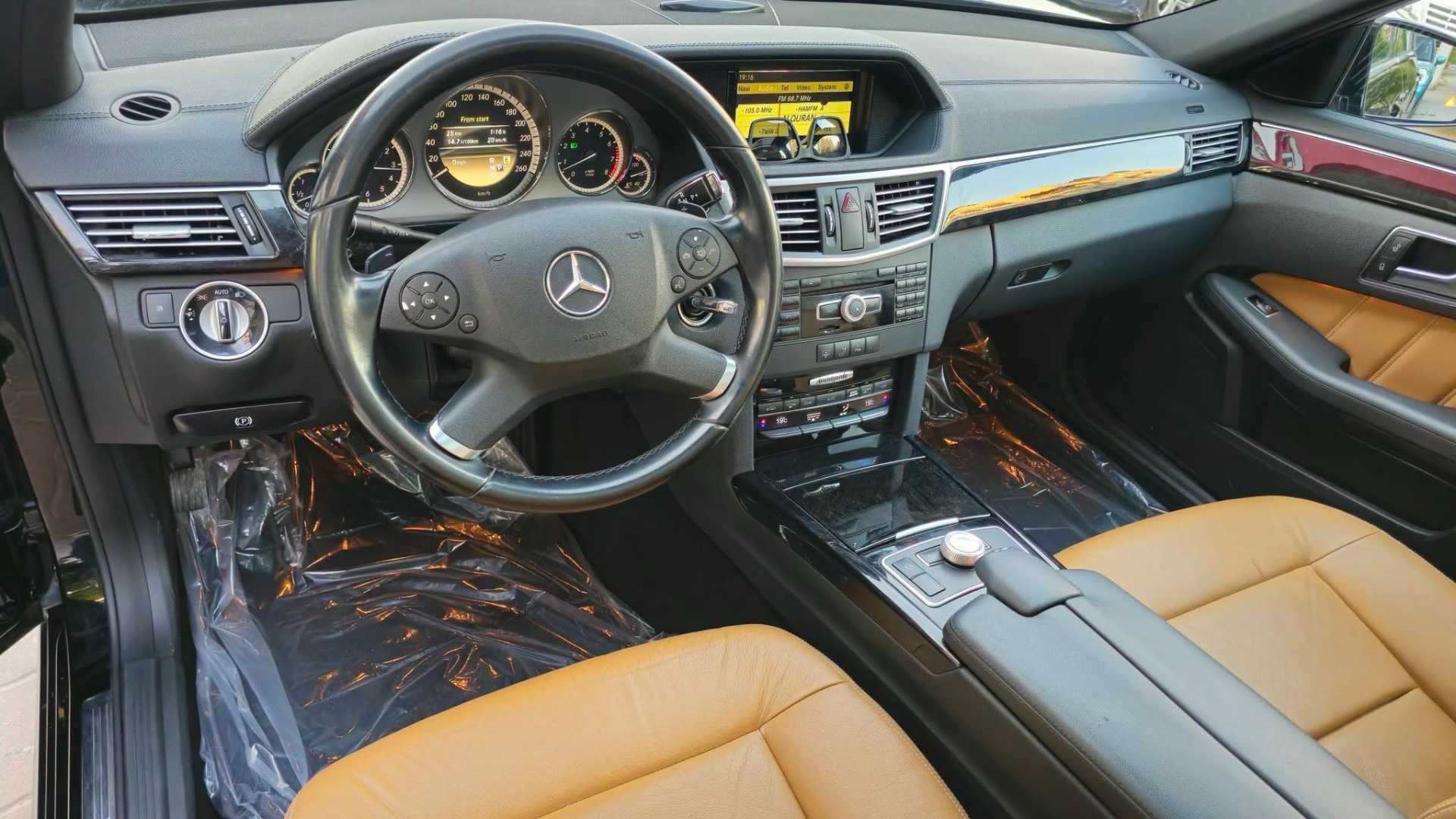 مرسيدس بنز E300 2012