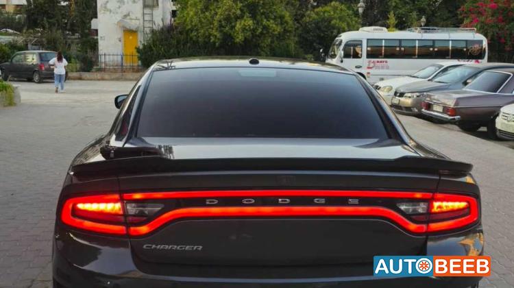 Dodge Charger 2020