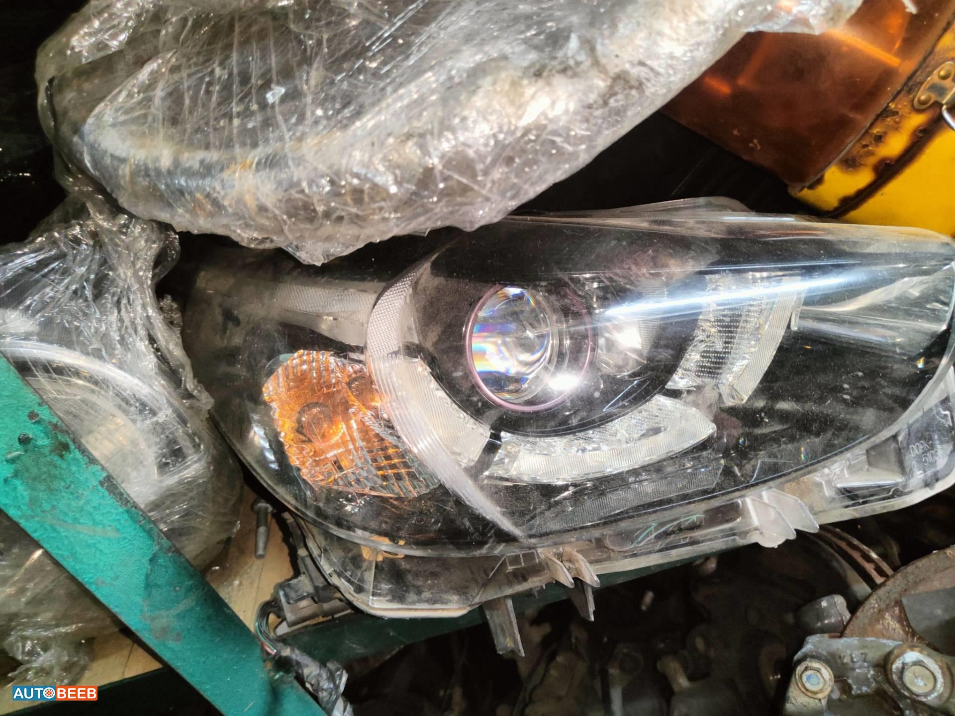 Lights Front light Mazda 2