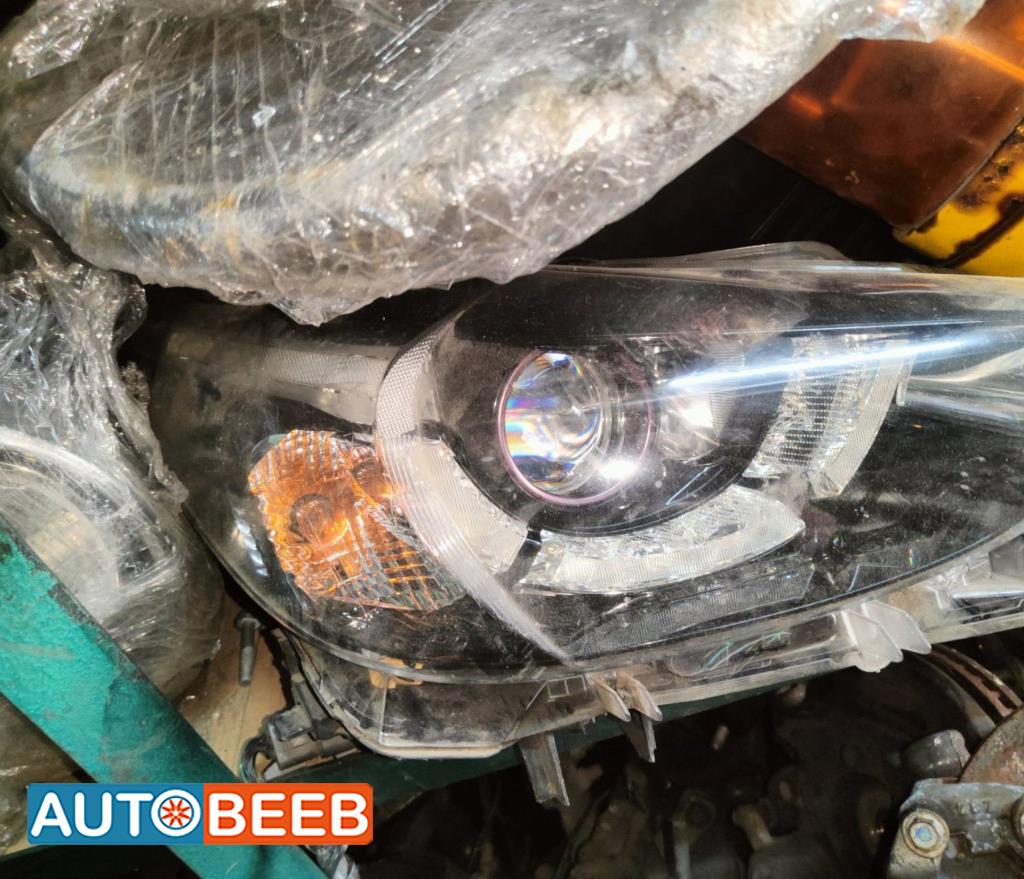 Lights Front light Mazda 2