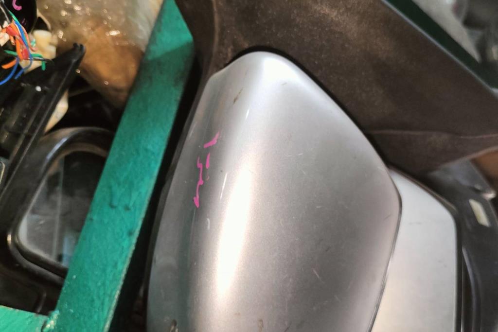 Body  Wing Mirror Nissan Sentra