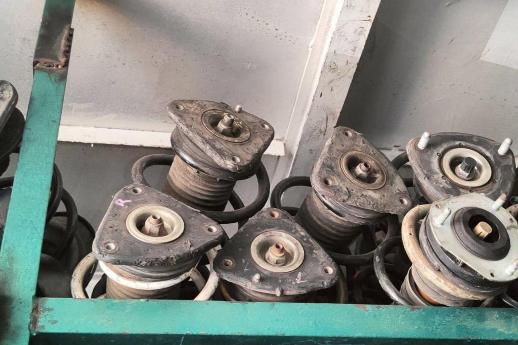  Shock Absorber Mazda 3