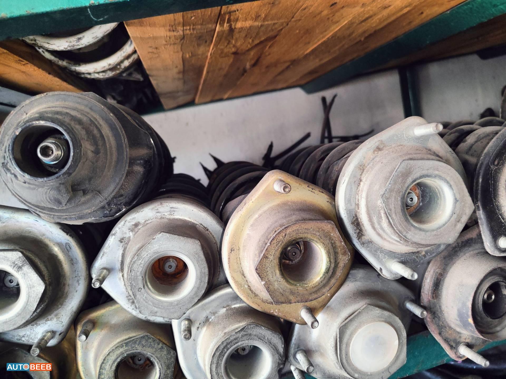  Shock Absorber Daihatsu Sirion