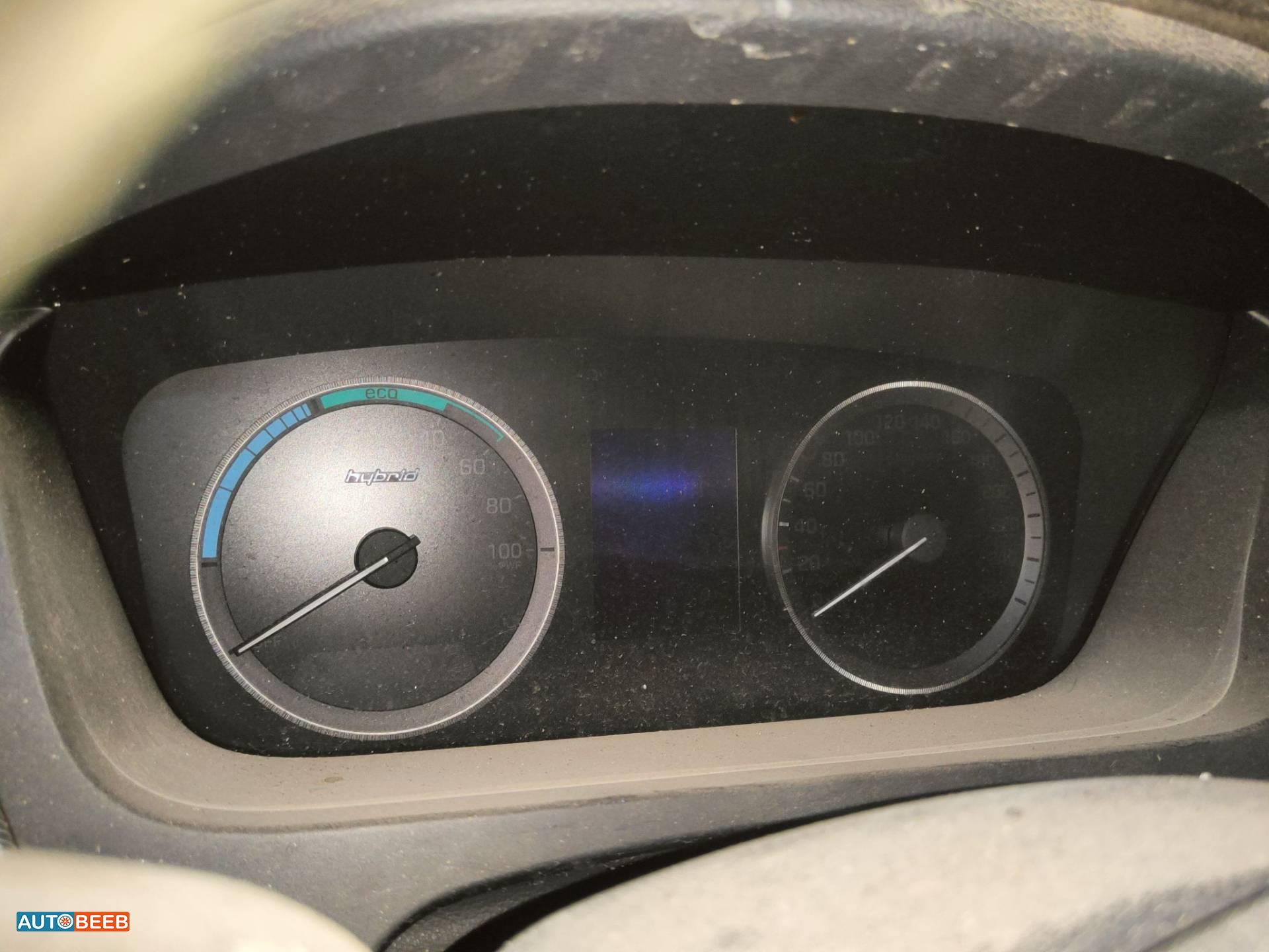Cabin  Dashboard Hyundai Sonata