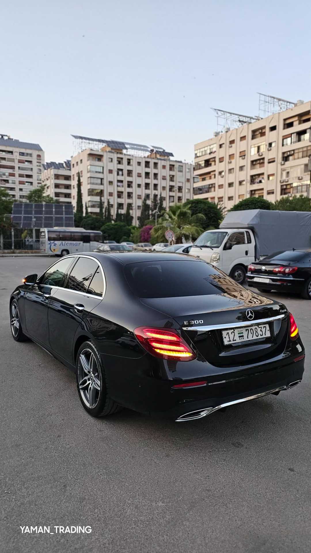 مرسيدس بنز E300 2025