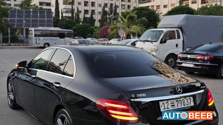 مرسيدس بنز E300 2025