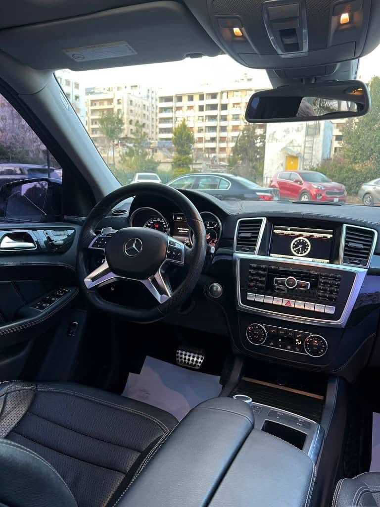 Mercedes Benz ML63 AMG 2015
