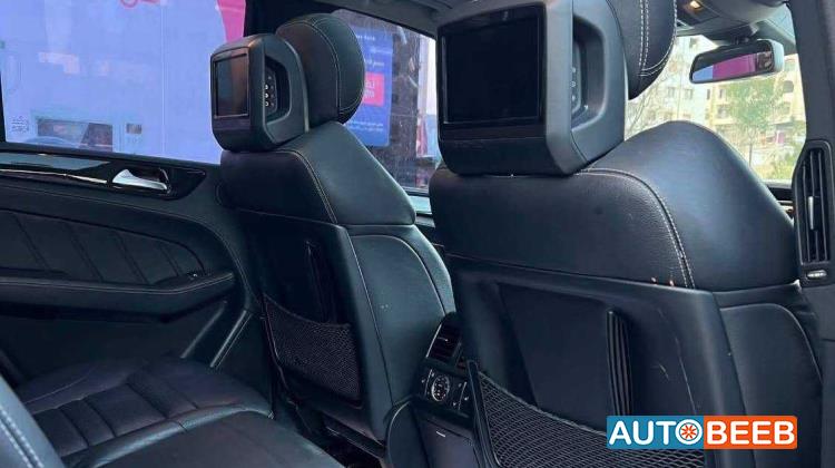 Mercedes Benz ML63 AMG 2015