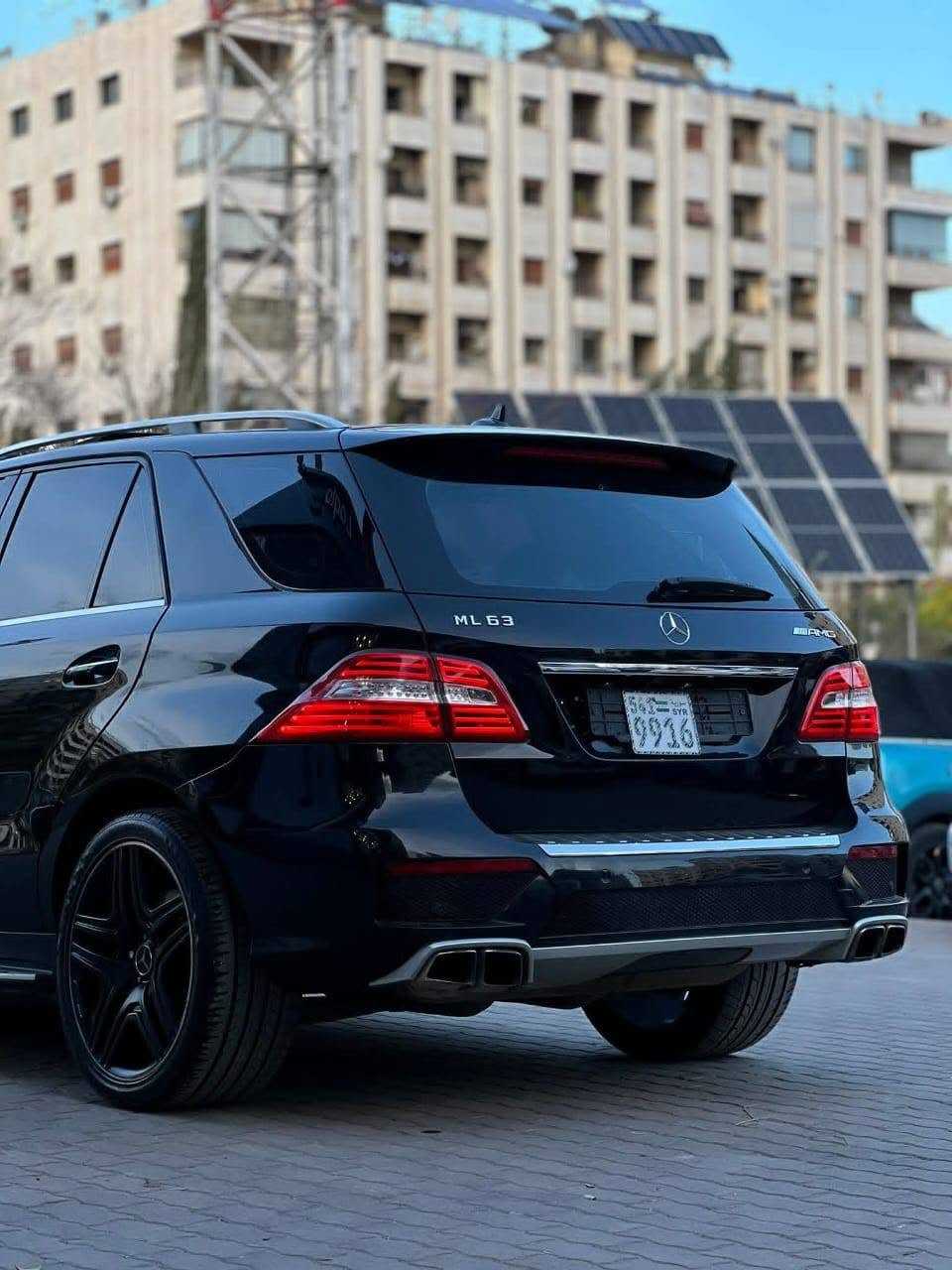 Mercedes Benz ML63 AMG 2015