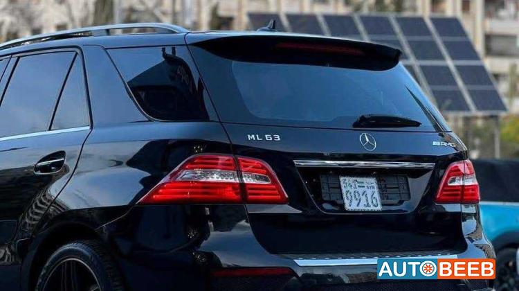 Mercedes Benz ML63 AMG 2015