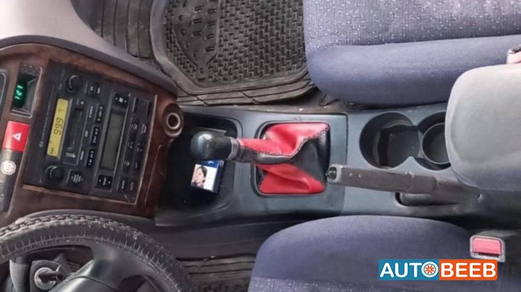 Hyundai Avante 2001