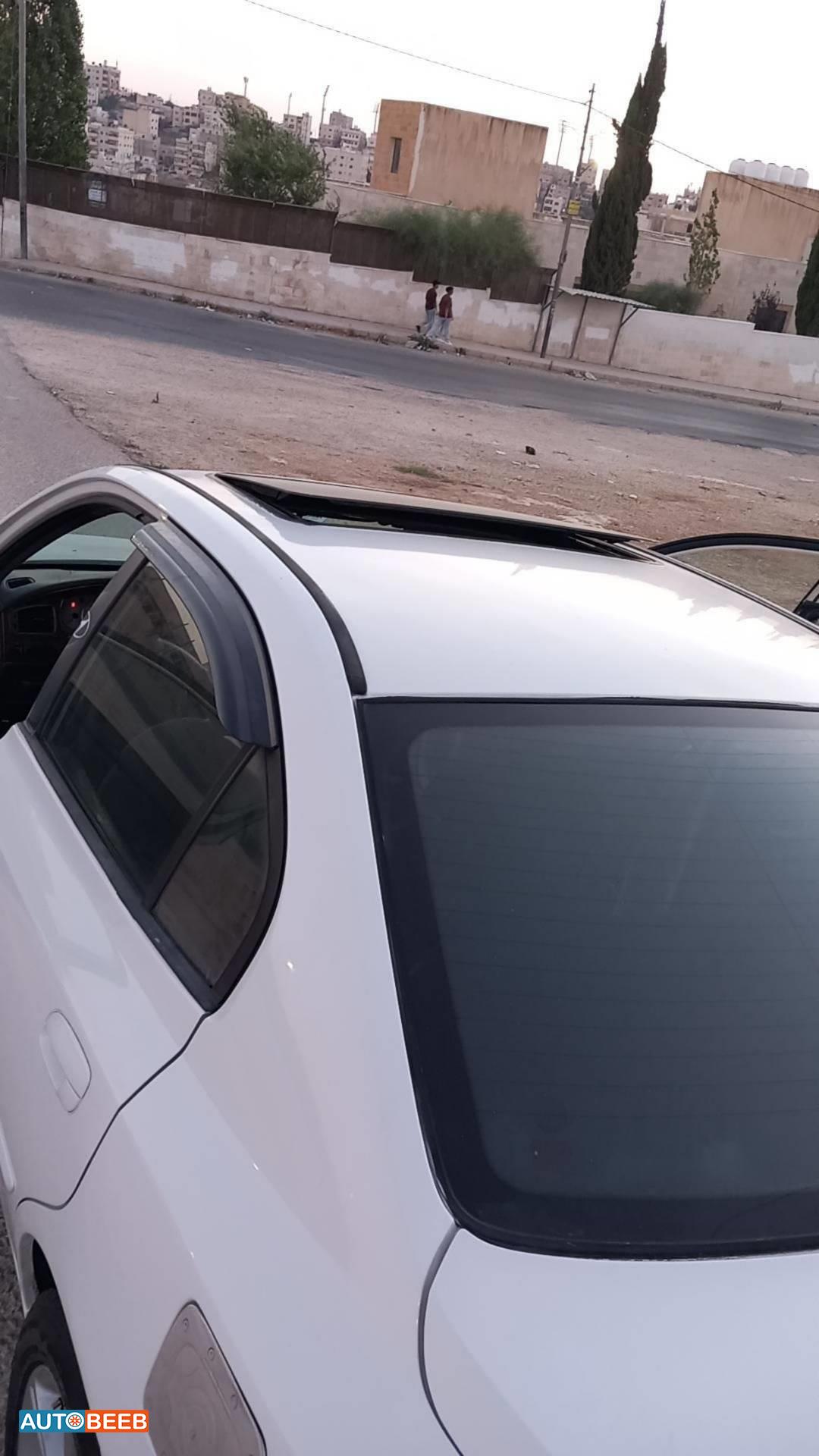 Hyundai Avante 2001