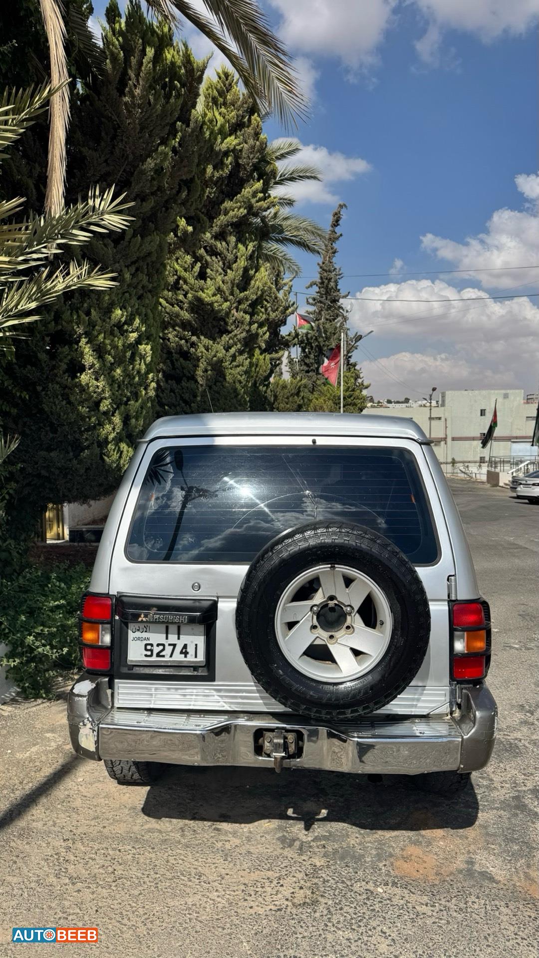 Mitsubishi Pajero 2000