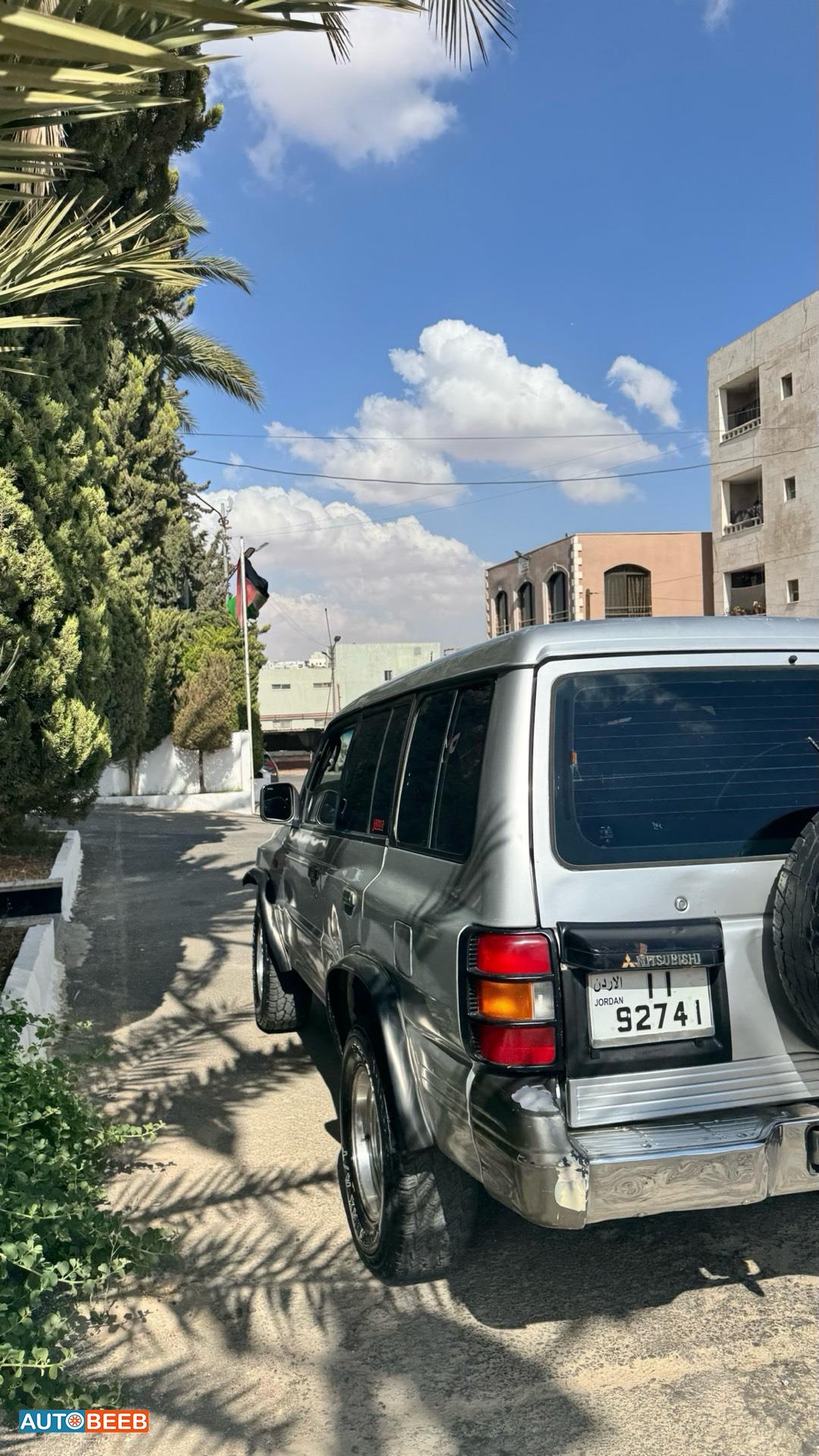 Mitsubishi Pajero 2000