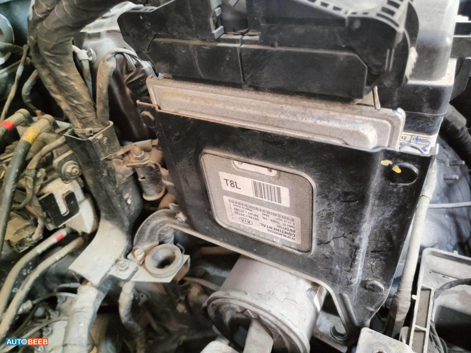 Engine Engine Control Unit KIA Optima