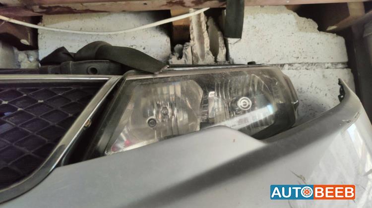 ضوء امامي شمال كيا فورتي 2010 2011 2012