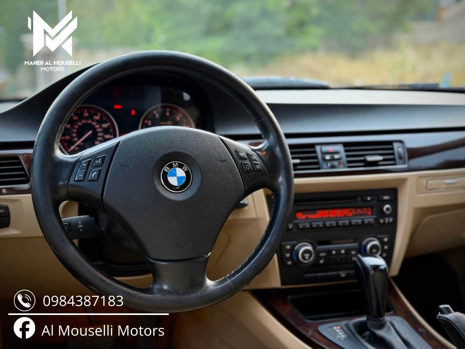 BMW 330 2011
