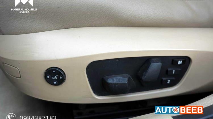 BMW 330 2011