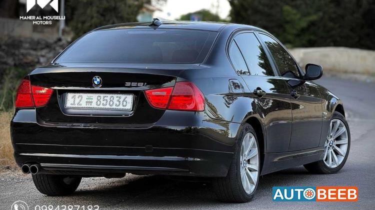 BMW 330 2011