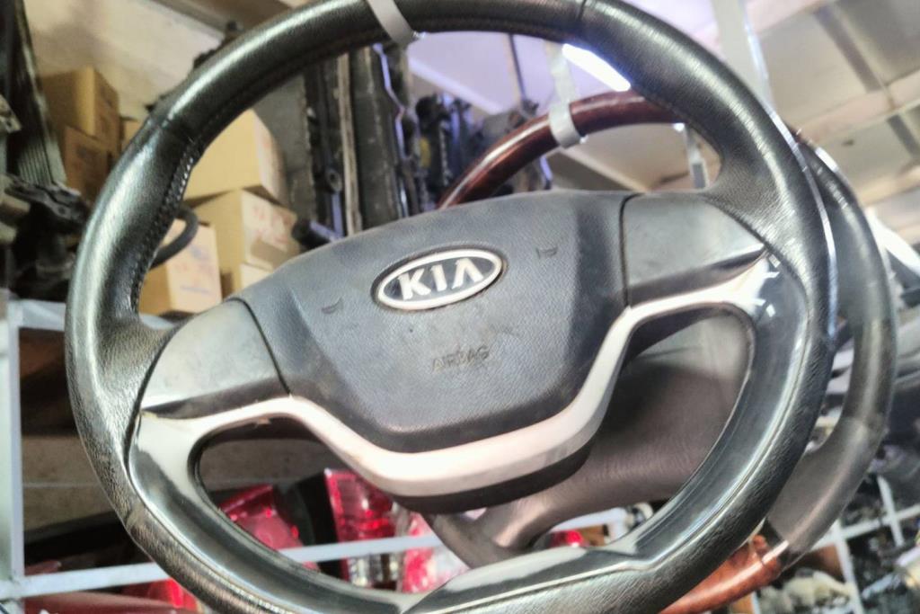Cabin  Steering Wheel KIA Picanto