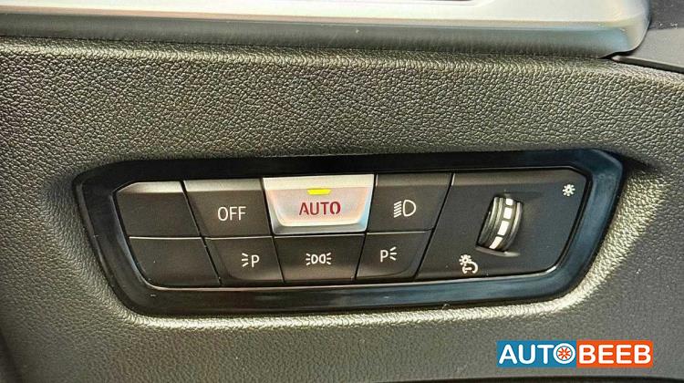 بي ام دبليو 330i 2020
