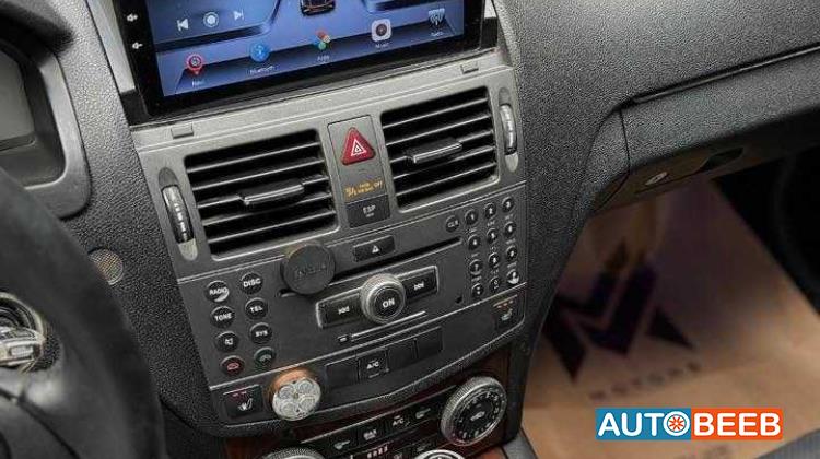 Mercedes Benz C300 2011