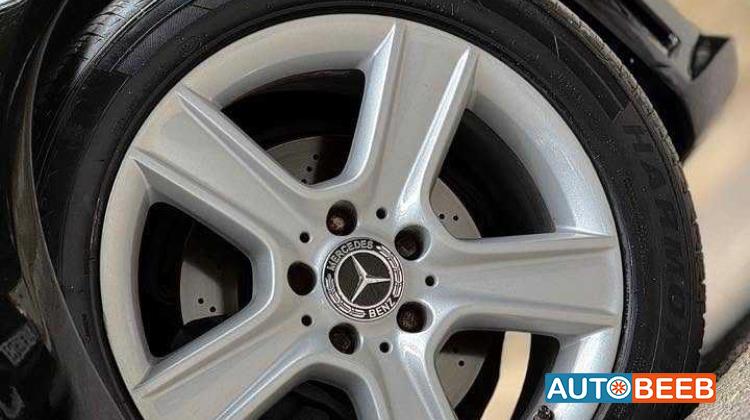 Mercedes Benz C300 2011