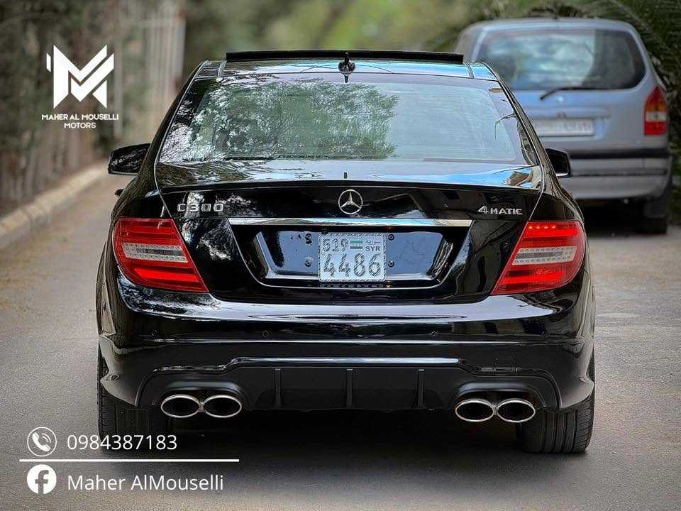 Mercedes Benz C300 2011