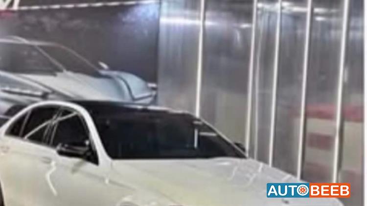 مرسيدس بنز E200 2021