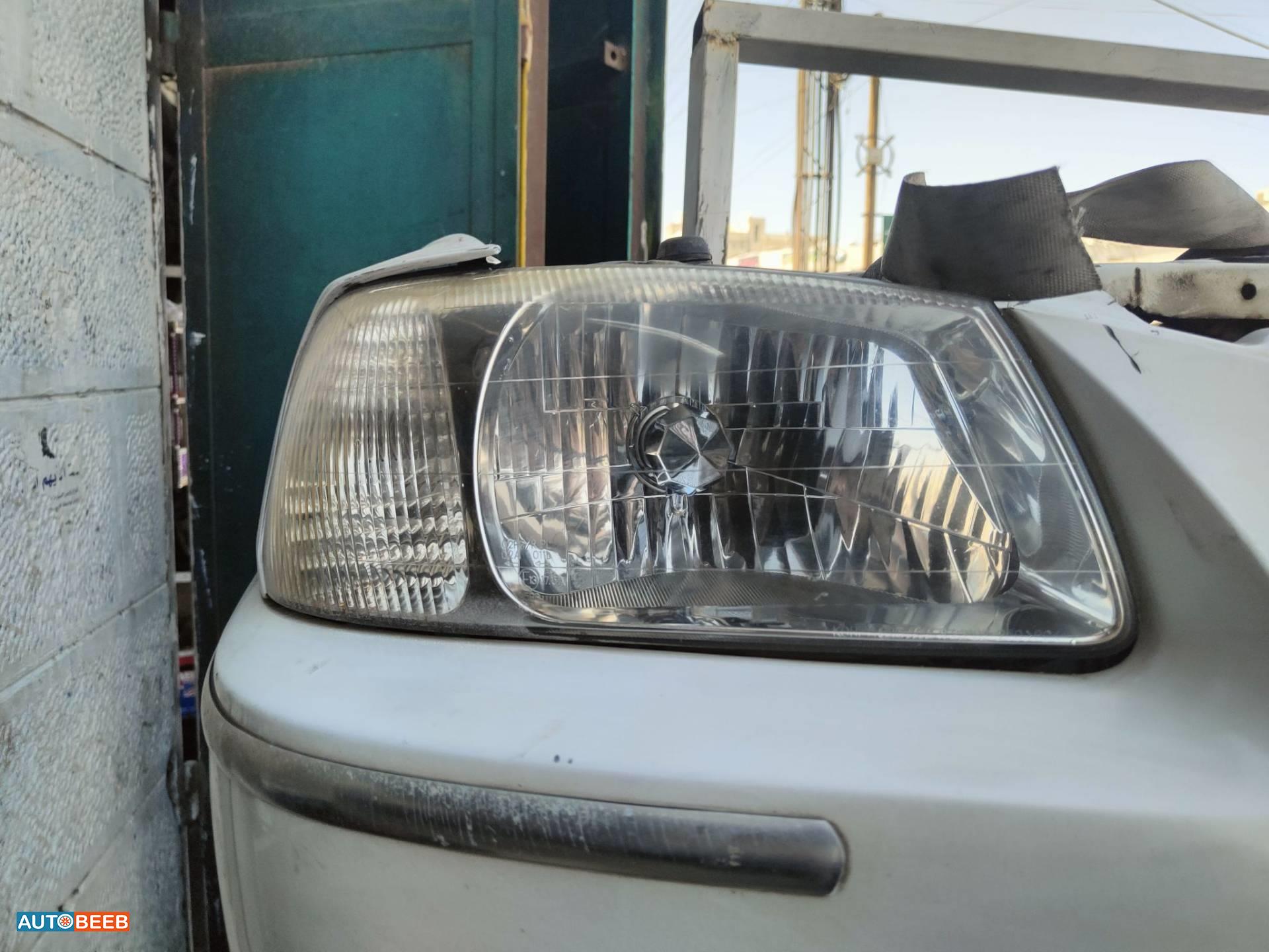 Lights Front light Hyundai Verna