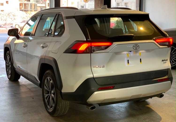 Toyota RAV4 2025