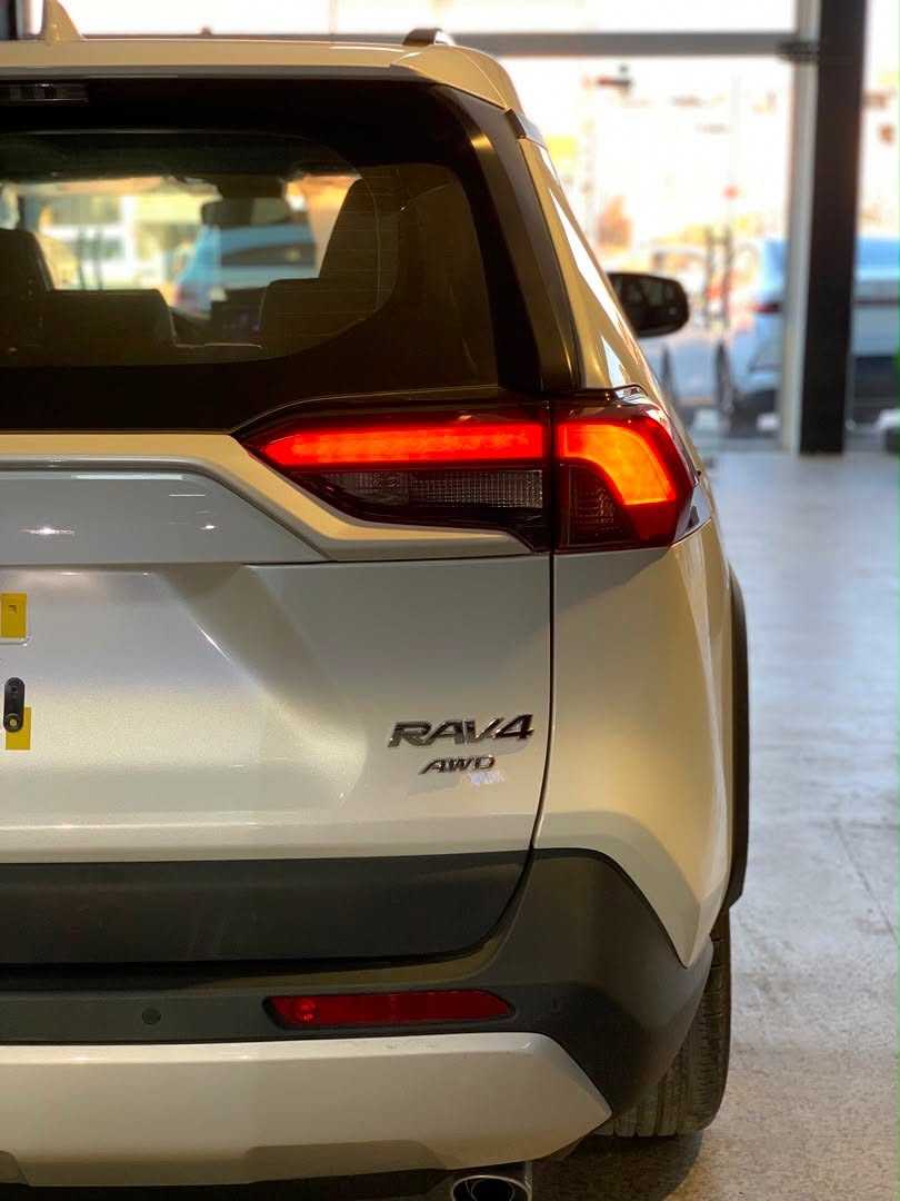 Toyota RAV4 2025