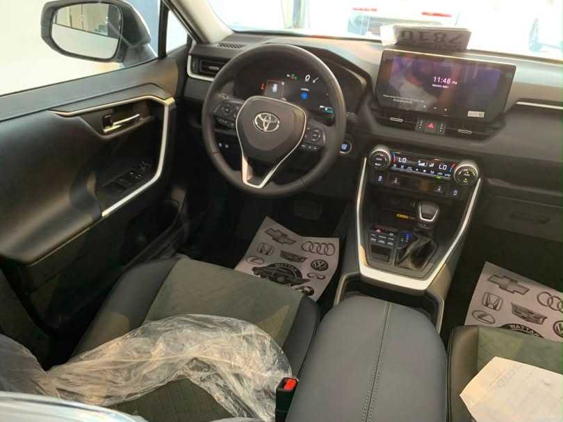 Toyota RAV4 2025