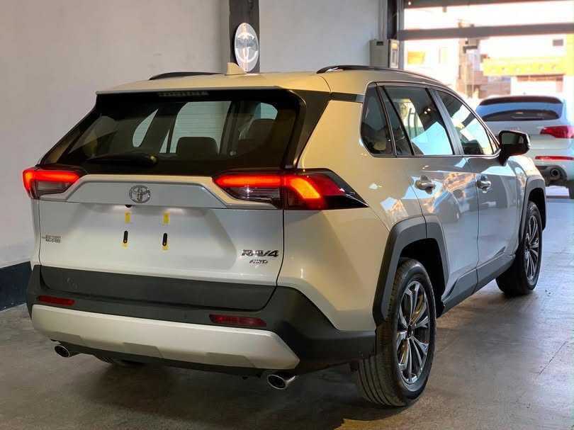 Toyota RAV4 2025