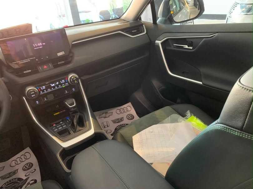 Toyota RAV4 2025