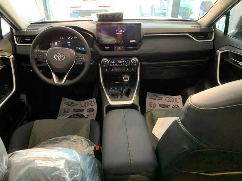 Toyota RAV4 2025