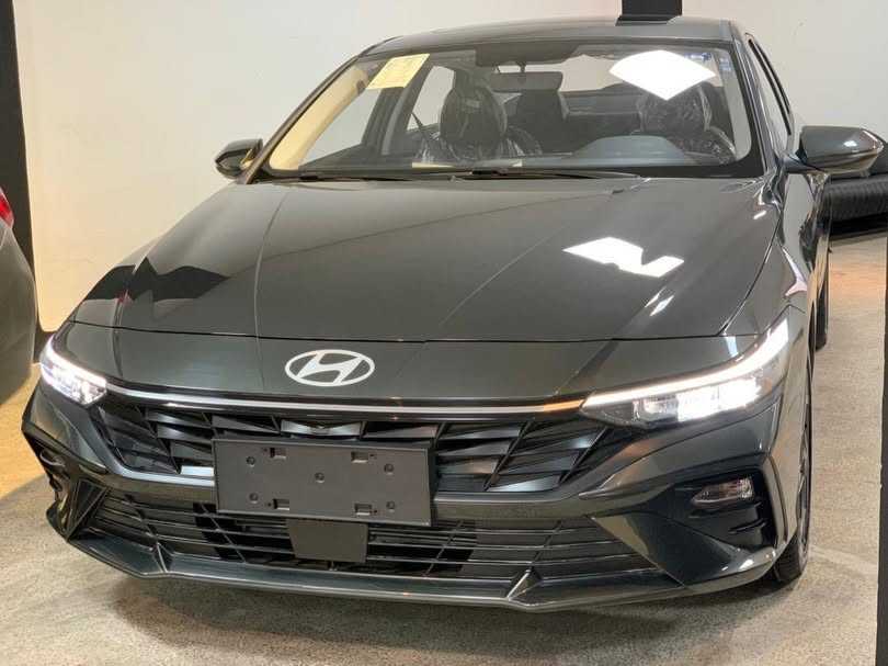Hyundai Elantra 2025