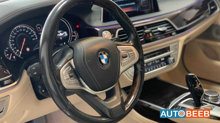 BMW 750i 2017