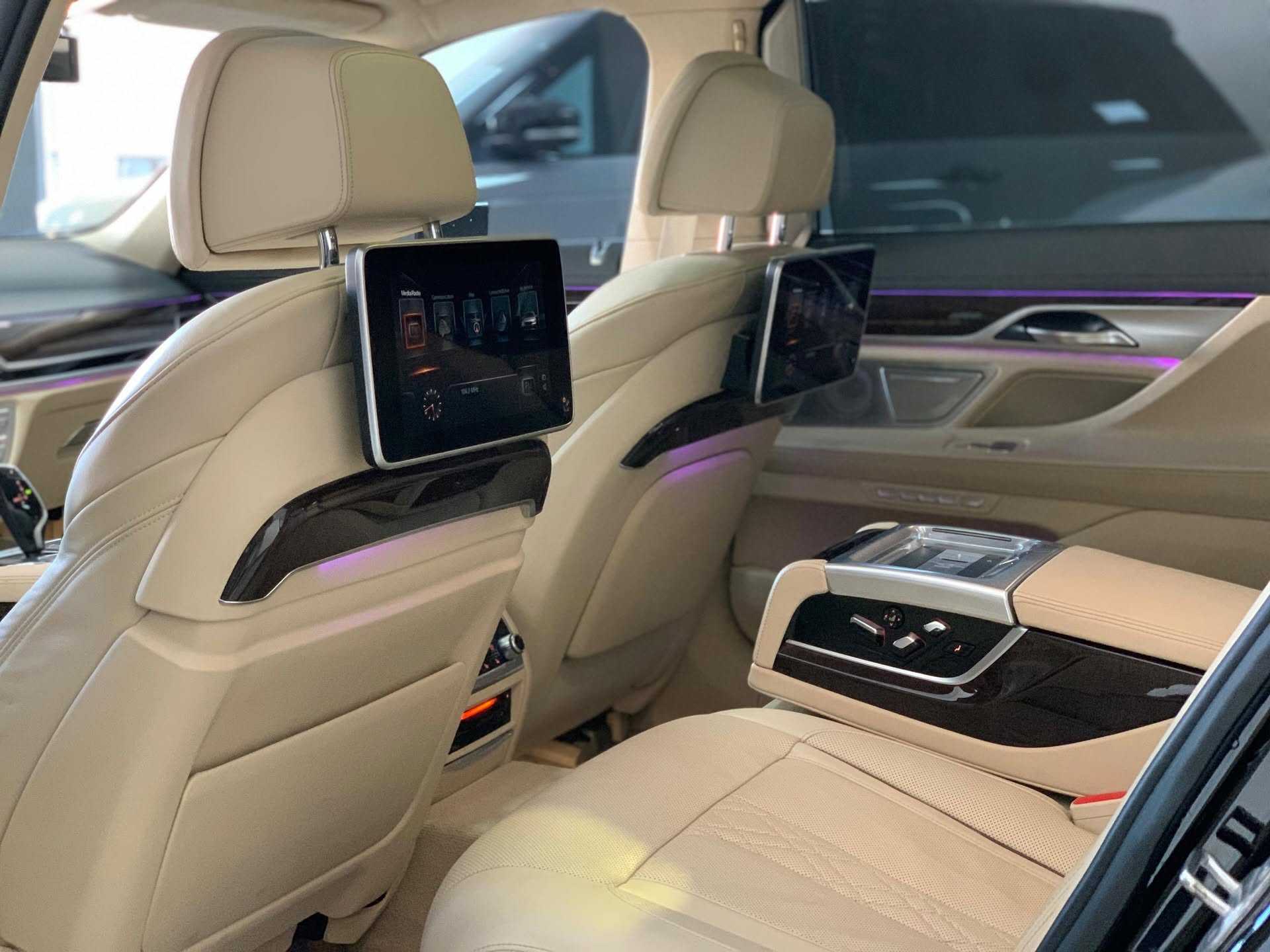BMW 750i 2017