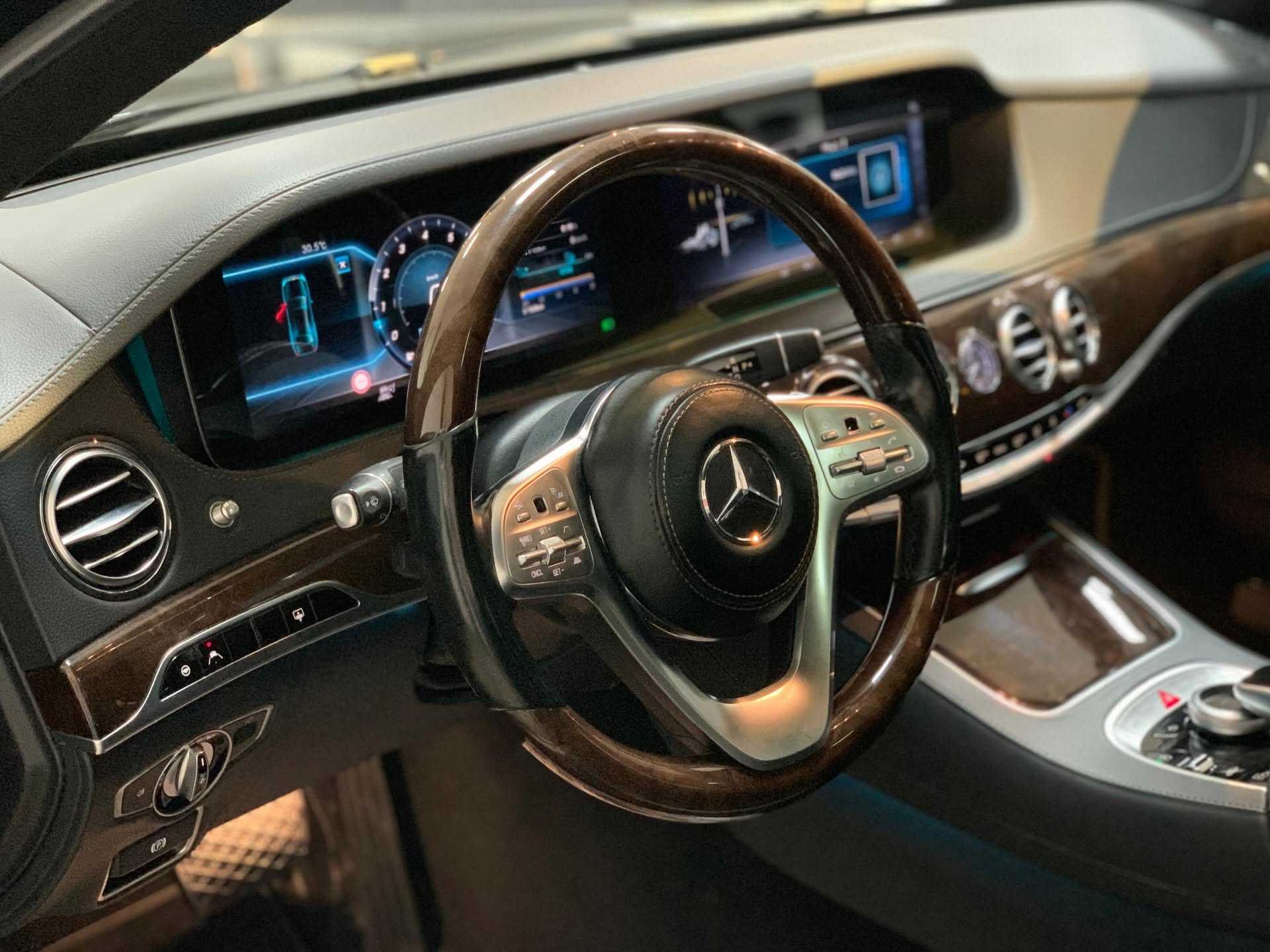 Mercedes Benz S560 2019