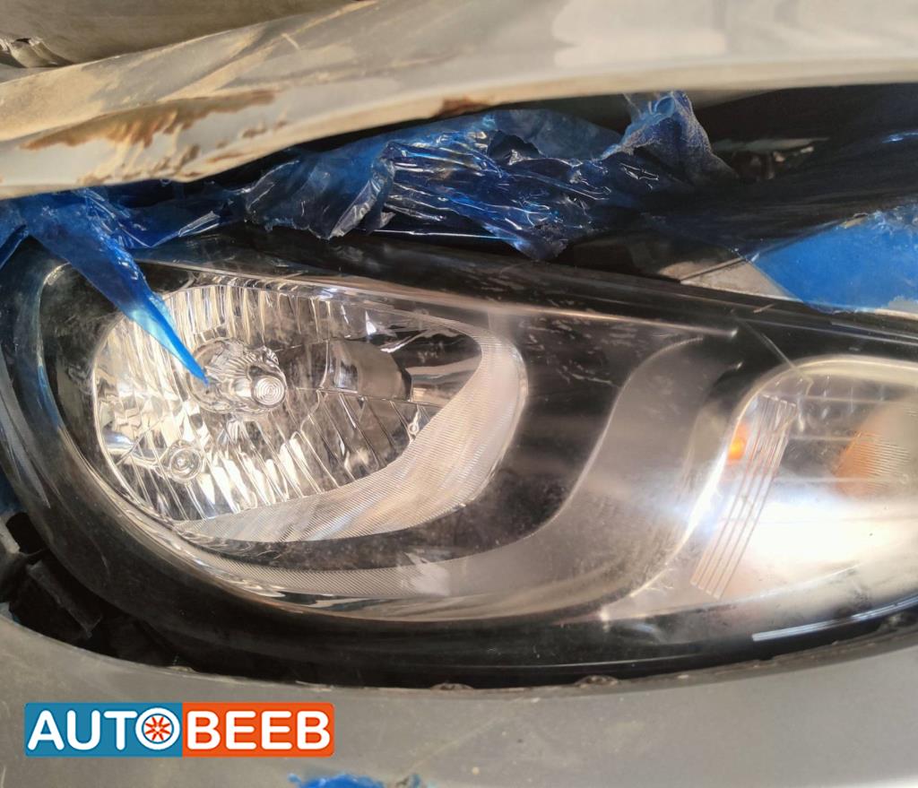 Lights Front light Hyundai Accent