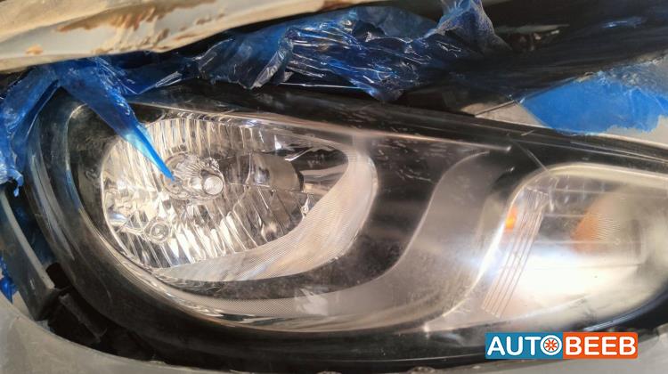 Lights Front light Hyundai Accent